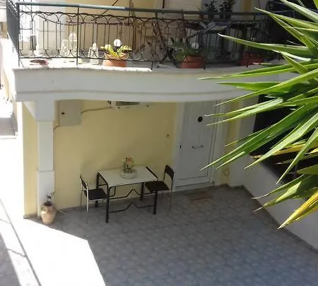 아파트 ανεξάρτητο κοντά στο κέντρο της πάτρας. *